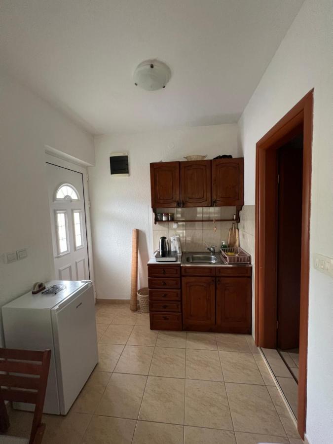 Appartamento Apartman Tristan Herceg Novi Esterno foto