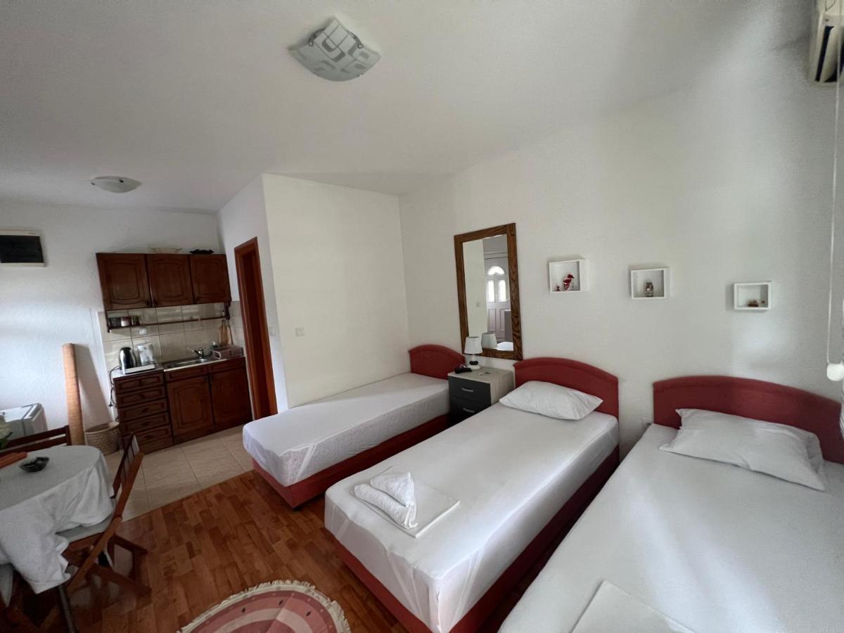 Apartman Tristan Herceg Novi Esterno foto